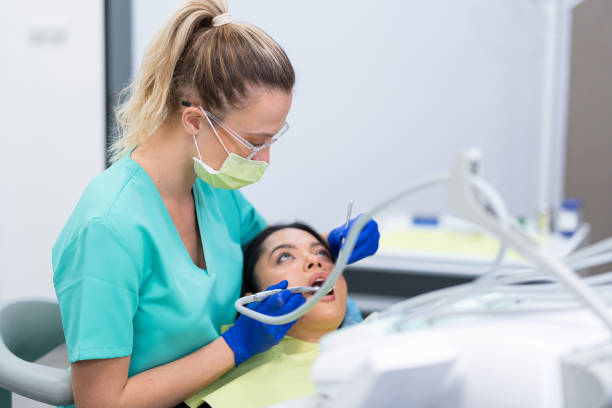 Best Emergency Dental Extractions in Lake Lifornia, CA